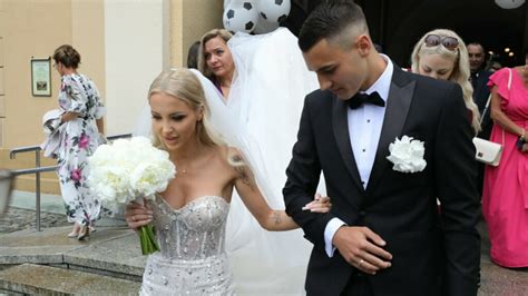 claudia kowalczyk kiwior|Wife of Arsenal newboy Jakub Kiwior sends message。